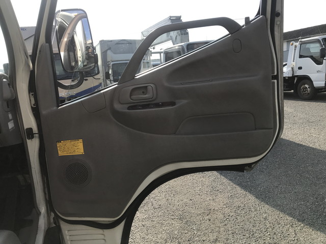 トヨタダイナアルミバン小型（2t・3t）[写真30]