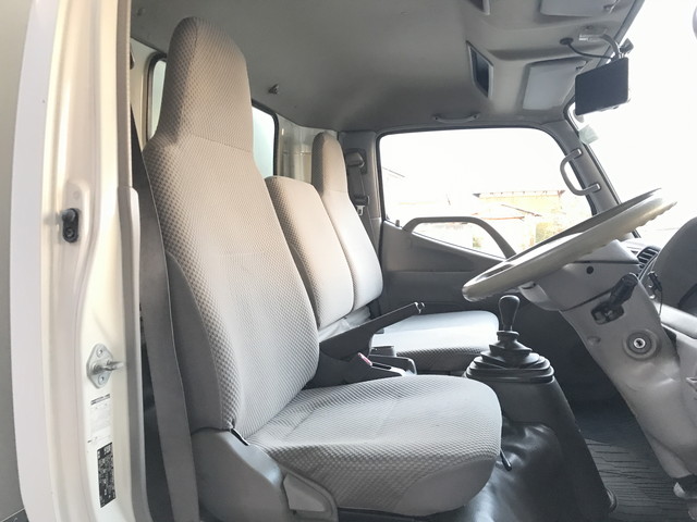 トヨタダイナパネルバン小型（2t・3t）[写真30]