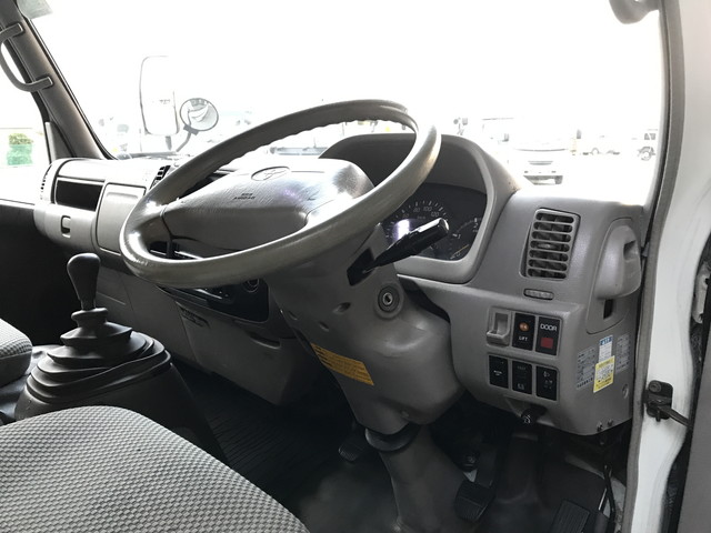 トヨタダイナパネルバン小型（2t・3t）[写真33]