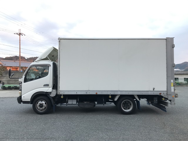 トヨタダイナパネルバン小型（2t・3t）[写真05]