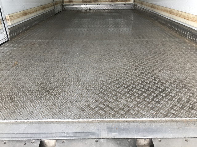 三菱ふそうキャンター冷凍車（冷蔵車）小型（2t・3t）[写真17]