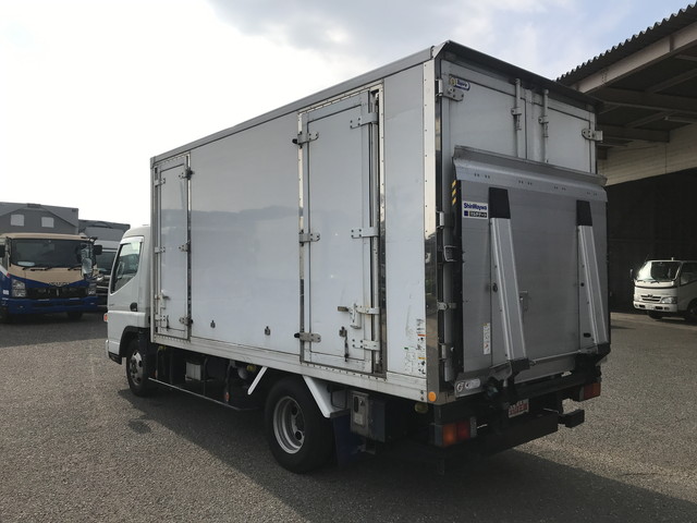 三菱ふそうキャンター冷凍車（冷蔵車）小型（2t・3t）[写真04]