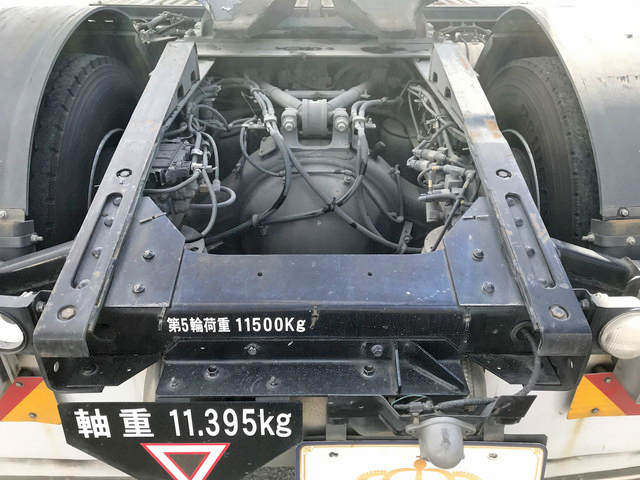 いすゞギガトレーラーヘッド（トラクターヘッド）大型（10t）[写真10]