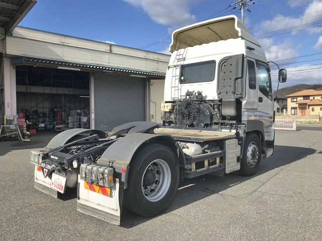 いすゞギガトレーラーヘッド（トラクターヘッド）大型（10t）[写真02]