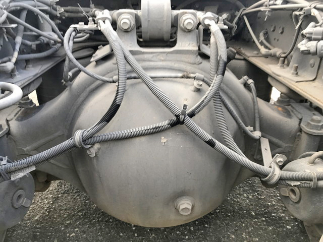 いすゞギガトレーラーヘッド（トラクターヘッド）大型（10t）[写真22]