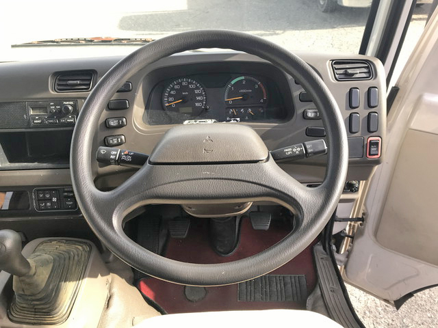 三菱ふそうローザマイクロバス[写真25]