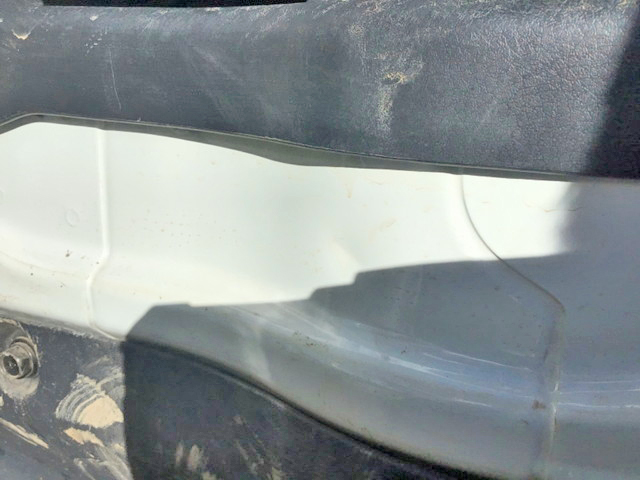 三菱ふそうキャンター平ボディ小型（2t・3t）[写真21]