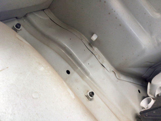 三菱ふそうキャンター平ボディ小型（2t・3t）[写真22]