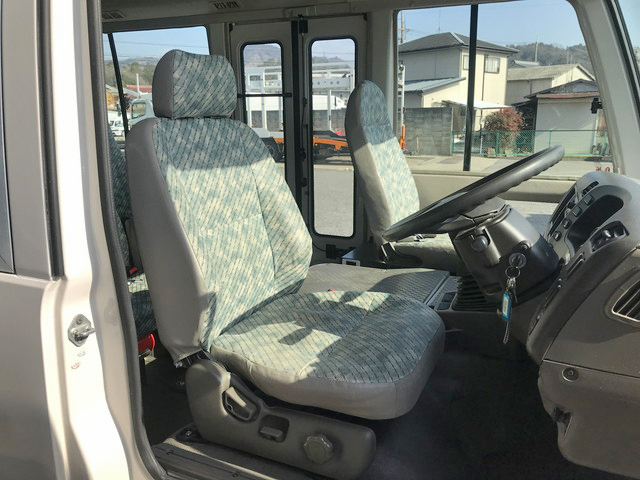 三菱ふそうローザマイクロバス[写真21]