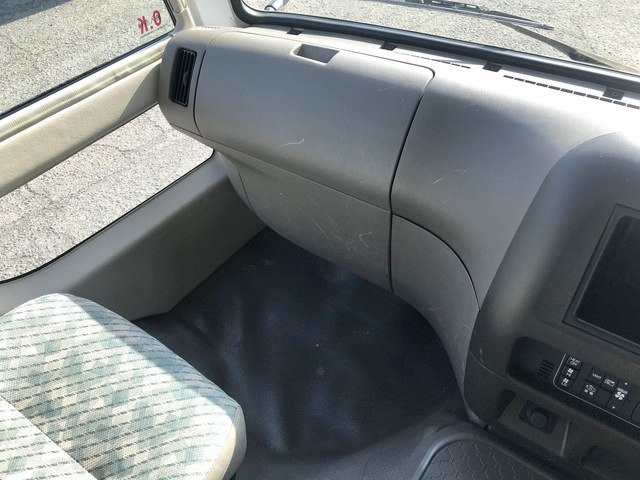 三菱ふそうローザマイクロバス[写真23]