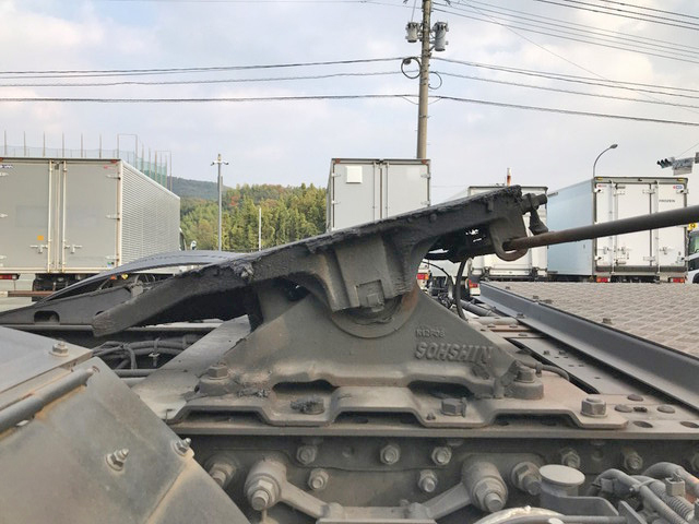 いすゞギガトレーラーヘッド（トラクターヘッド）大型（10t）[写真11]