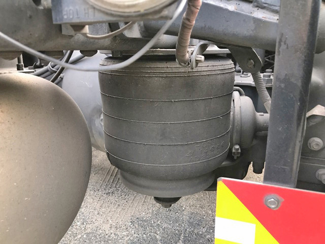 いすゞギガトレーラーヘッド（トラクターヘッド）大型（10t）[写真22]