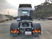 いすゞギガトレーラーヘッド（トラクターヘッド）大型（10t）[写真09]