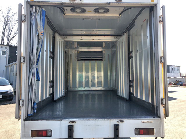 日野デュトロ冷凍車（冷蔵車）小型（2t・3t）[写真12]