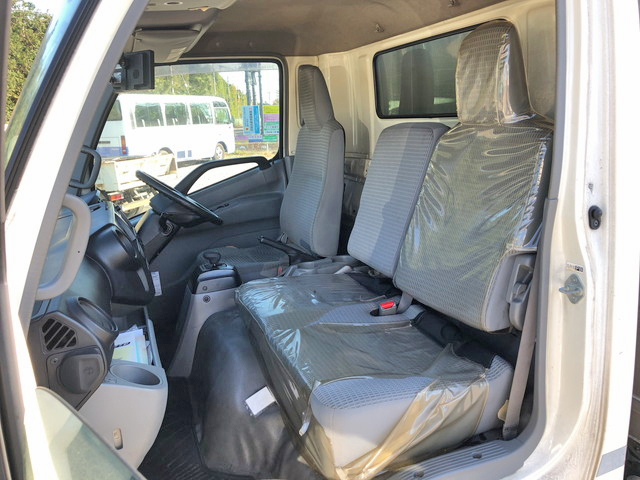 日野デュトロ冷凍車（冷蔵車）小型（2t・3t）[写真32]