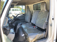 日野デュトロ冷凍車（冷蔵車）小型（2t・3t）[写真32]