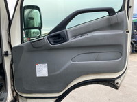 日野デュトロ冷凍車（冷蔵車）小型（2t・3t）[写真30]