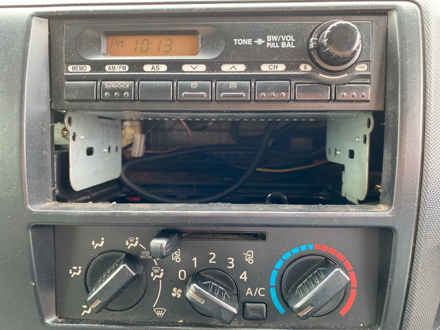 日野デュトロ冷凍車（冷蔵車）小型（2t・3t）[写真35]