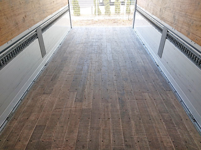 日野レンジャーアルミウイング中型（4t）[写真15]