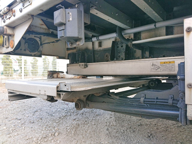 日野レンジャーアルミウイング中型（4t）[写真24]