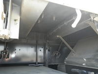 日野プロフィア平ボディ大型（10t）[写真14]