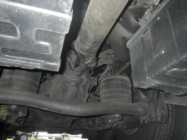 日野プロフィア平ボディ大型（10t）[写真17]