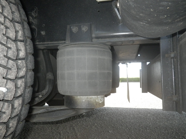 日野プロフィア平ボディ大型（10t）[写真19]