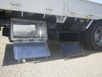 日野プロフィア平ボディ大型（10t）[写真20]