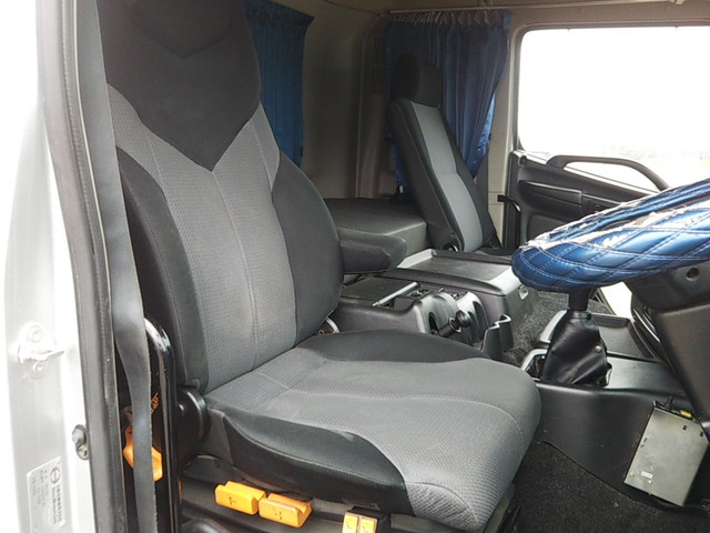 日野プロフィアダンプ大型（10t）[写真28]