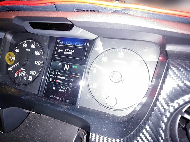 日野プロフィアアルミウイング大型（10t）[写真28]