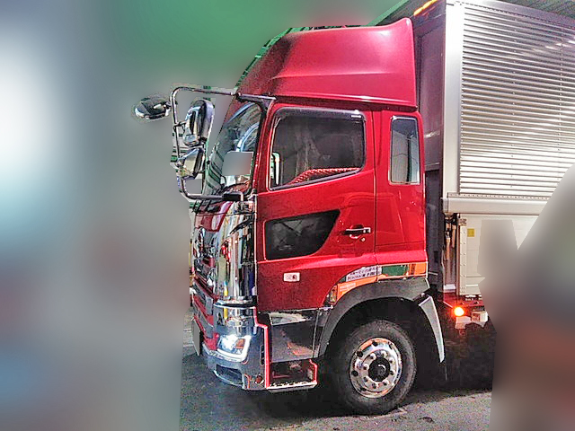 日野プロフィアアルミウイング大型（10t）[写真03]