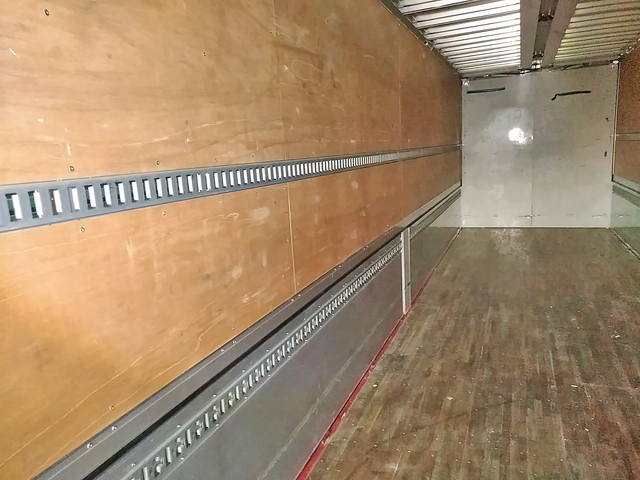 日野プロフィアアルミウイング大型（10t）[写真09]