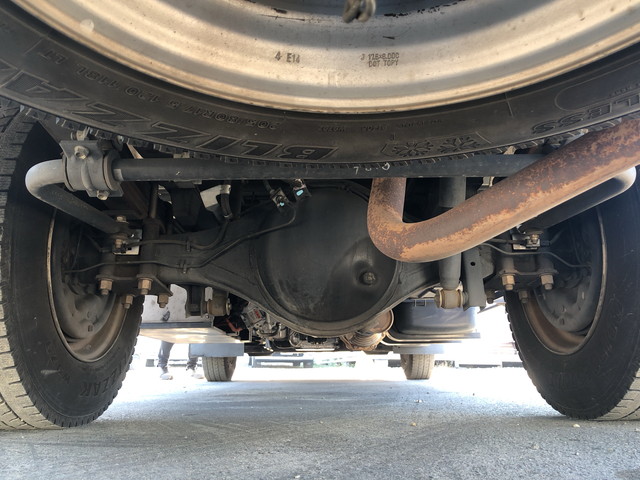 いすゞエルフ冷凍車（冷蔵車）小型（2t・3t）[写真23]