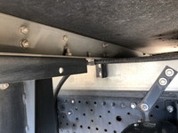 いすゞエルフ冷凍車（冷蔵車）小型（2t・3t）[写真21]