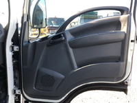 いすゞエルフ冷凍車（冷蔵車）小型（2t・3t）[写真29]