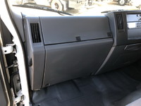 いすゞエルフ冷凍車（冷蔵車）小型（2t・3t）[写真33]