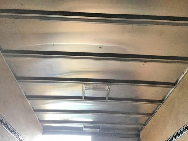 日野レンジャーアルミバン中型（4t）[写真12]