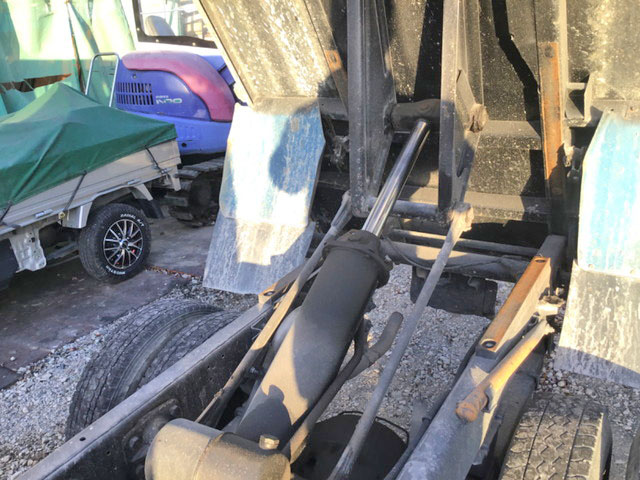 三菱ふそうキャンターダンプ小型（2t・3t）[写真12]