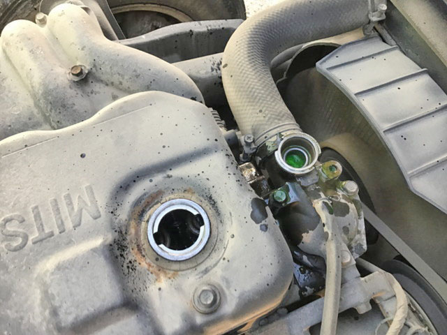 三菱ふそうキャンターダンプ小型（2t・3t）[写真13]