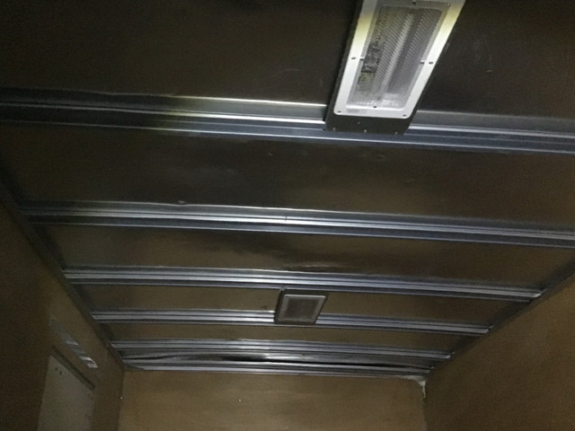 いすゞエルフアルミバン小型（2t・3t）[写真11]