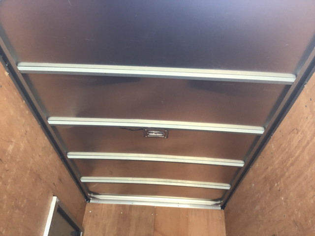 トヨタトヨエースアルミバン小型（2t・3t）[写真11]