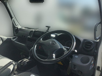 トヨタトヨエースアルミバン小型（2t・3t）[写真24]