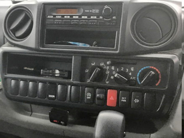 トヨタトヨエースアルミバン小型（2t・3t）[写真17]