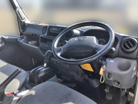 トヨタトヨエースアルミバン小型（2t・3t）[写真12]