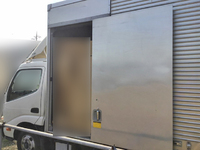 トヨタトヨエースアルミバン小型（2t・3t）[写真04]