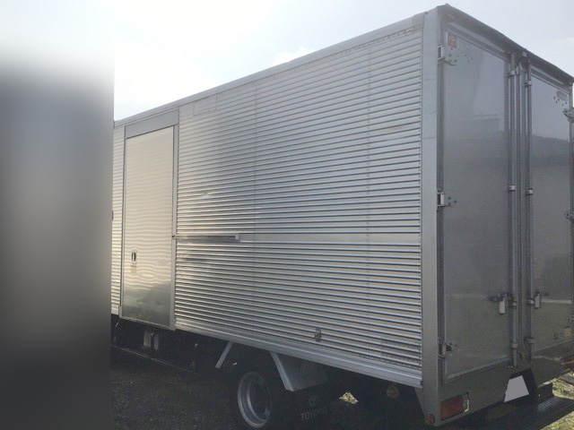 トヨタダイナアルミバン小型（2t・3t）[写真02]