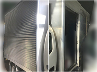 トヨタトヨエースアルミバン小型（2t・3t）[写真05]