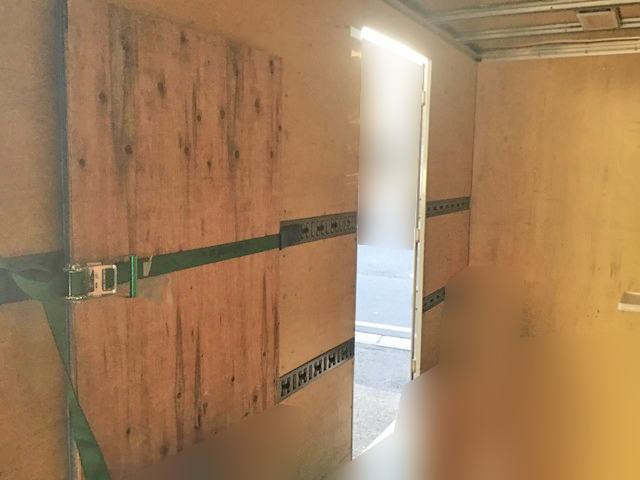 三菱ふそうキャンターアルミバン小型（2t・3t）[写真11]