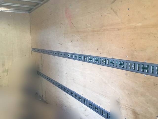 三菱ふそうキャンターアルミバン小型（2t・3t）[写真12]