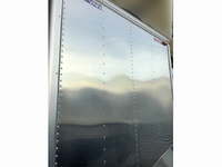 三菱ふそうキャンターアルミバン小型（2t・3t）[写真14]